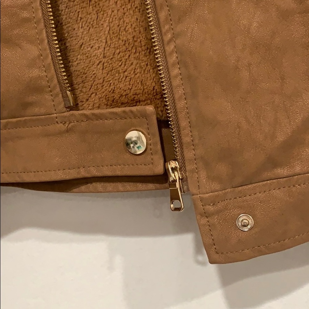 Jacket - Picture 5 of 7